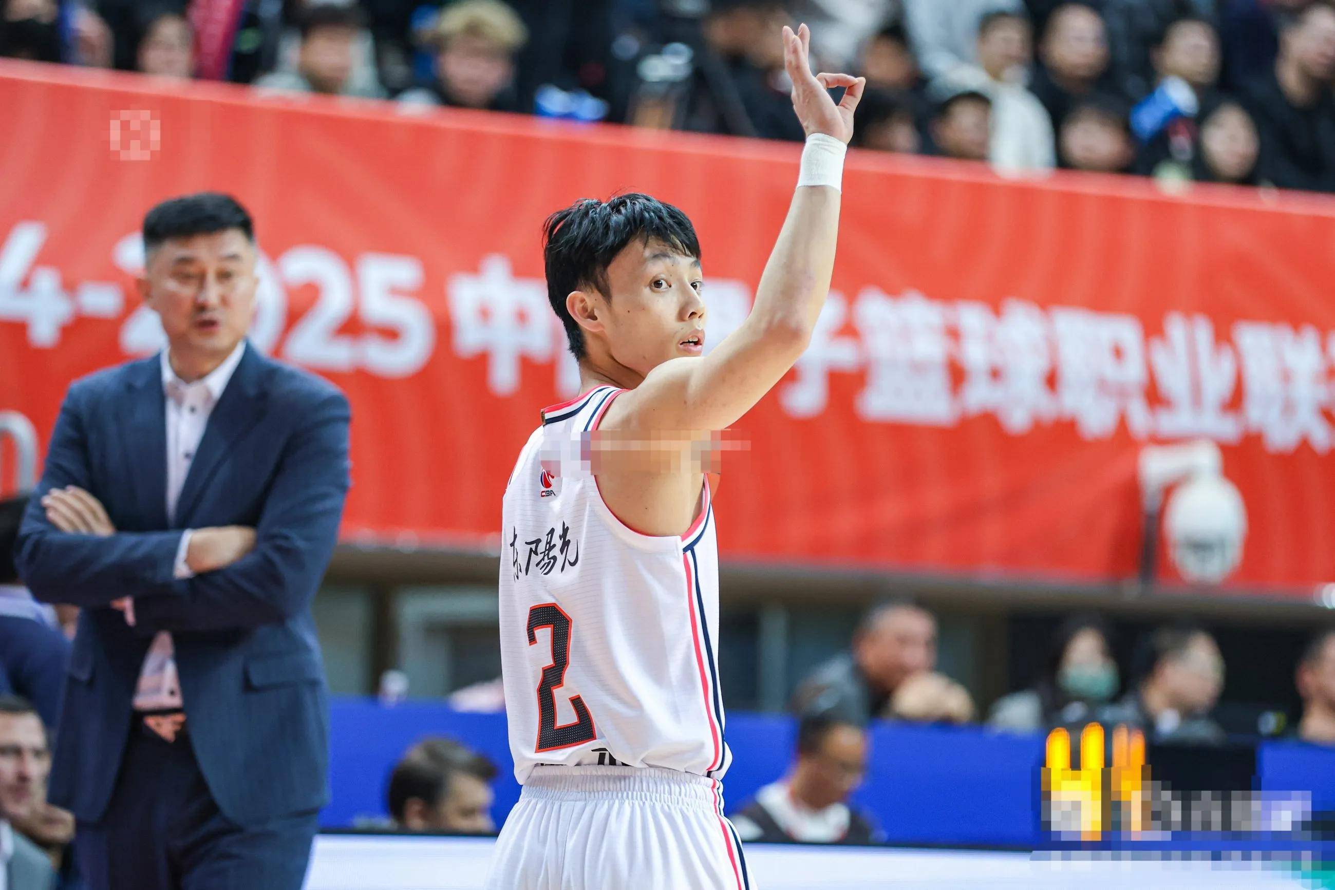九游APP-犹他爵士发布备战花絮，赛前复出首秀，CBA季后赛任务艰巨，球探报告显示潜力的简单介绍