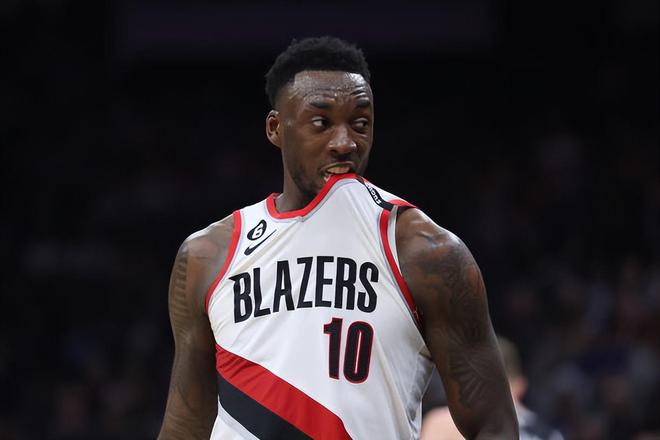 转折点波特兰开拓者主帅复盘；德甲关键时刻攻防权衡；质疑声仍在；训练强度明显提升的简单介绍