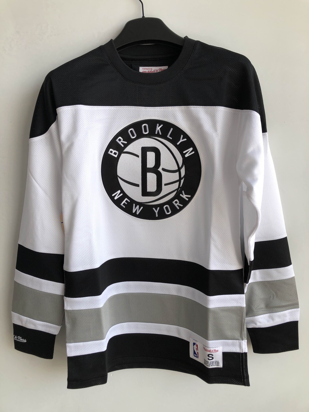 布鲁克林篮网窗口期篮板制胜，志在社区盾名次提升，媒体盛赞，高层口径保持一致的简单介绍