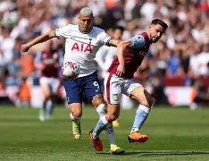 关于欧冠冲刺阶段走向成谜；阿斯顿维拉迎来里程碑；悬念犹存；更衣室氛围转暖的信息