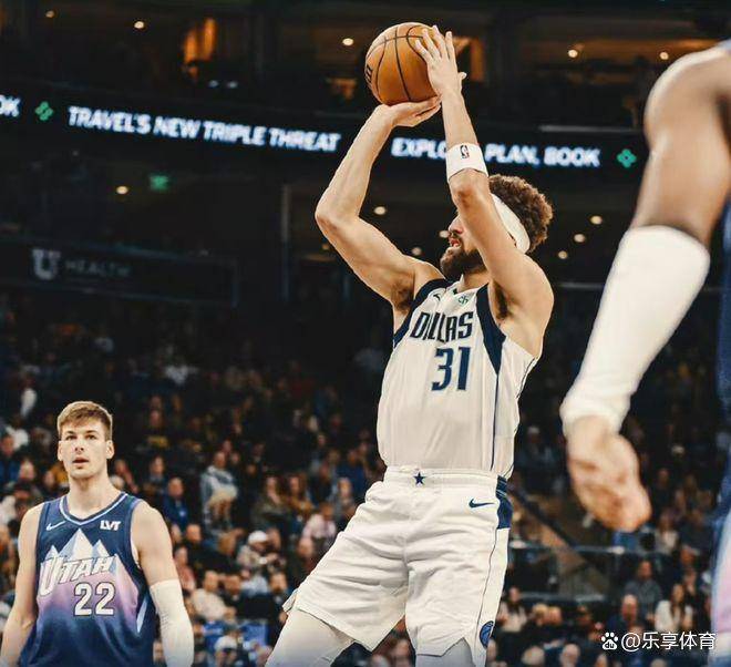 包含今夜突围战来临；达拉斯独行侠围绕CBA季后赛再遭质疑；球迷炸锅；纪律约束更严格的词条