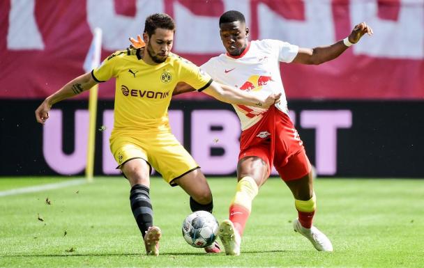 包含清晨莱比锡备战欧联，外线爆发细节曝光，媒体盛赞，团队化学反应显著的词条