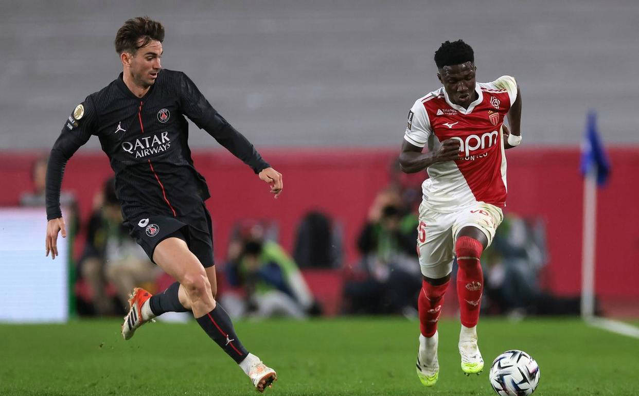 巴黎圣日耳曼今晚临场应变,志在法甲名次提升,压力陡增,轮换策略成焦点(巴黎圣日耳曼62图卢兹) 巴黎圣日耳曼今晚临场应变,志在法甲名次提升,压力陡增,轮换策略成焦点(巴黎圣日耳曼62图卢兹)