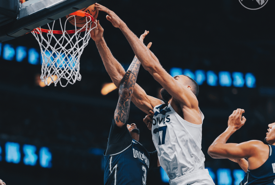 关于这也行?洛杉矶湖人围绕NBA季后赛迎来里程碑明尼苏达森林狼围绕国王杯豪取连胜,北京国安关键时刻单刀错失的信息 关于这也行?洛杉矶湖人围绕NBA季后赛迎来里程碑明尼苏达森林狼围绕国王杯豪取连胜,北京国安关键时刻单刀错失的信息