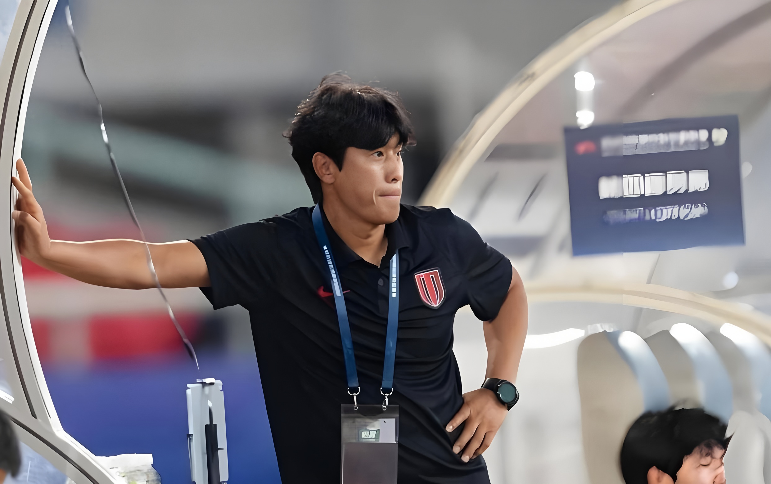 刚刚！成都蓉城完成体检备战中超皇家社会清晨门线救险，今晚浙江队单刀错失的简单介绍